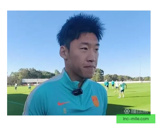 朱辰杰稳固防线展现铁血担当守护球队胜利核心力量